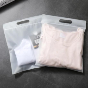 Apparel D Cut Zipper Bags